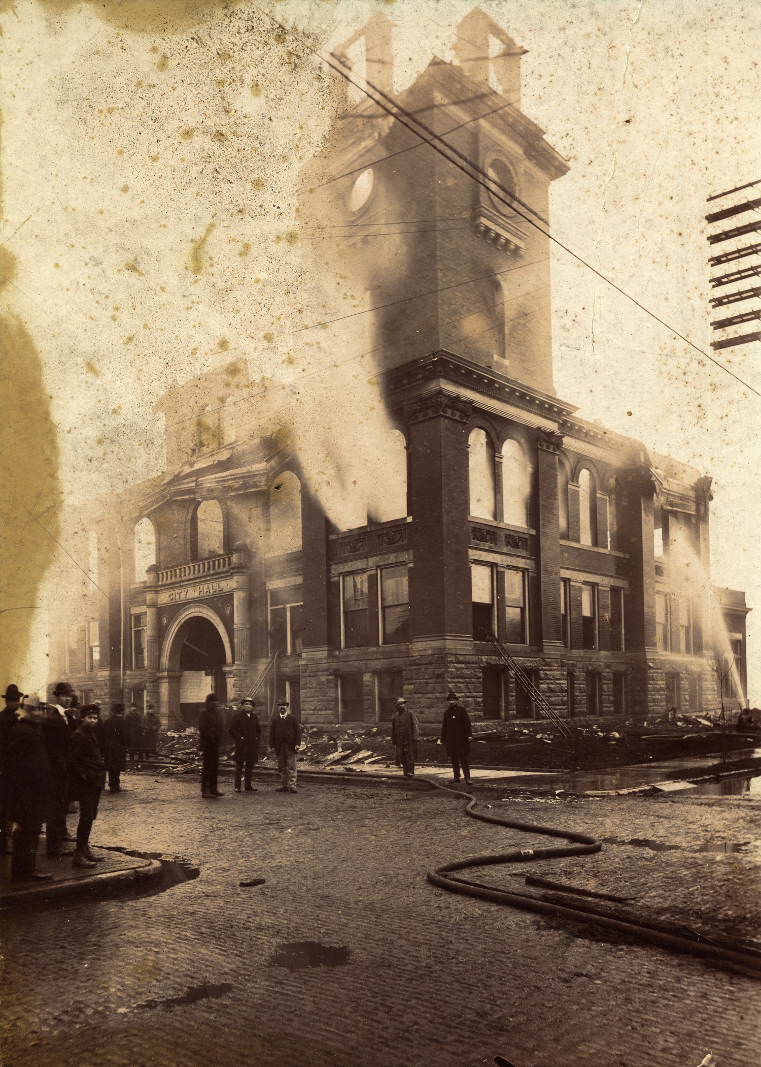 City Hall Fire of 1901 - Kennedy St view