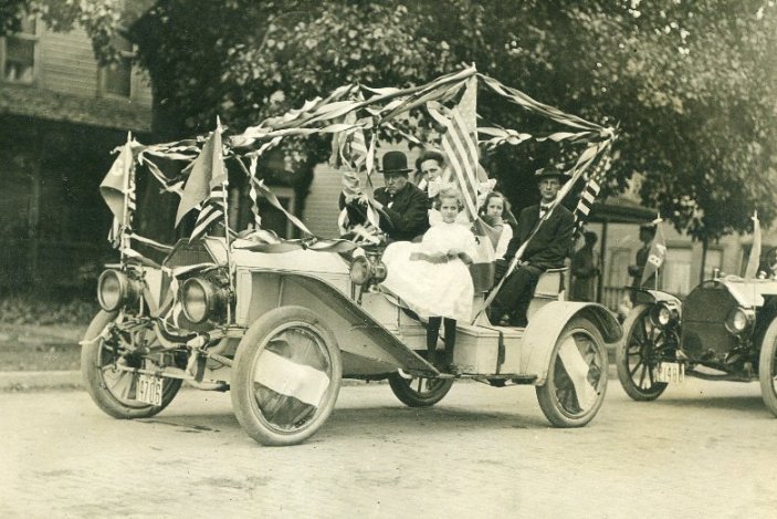 decorated car