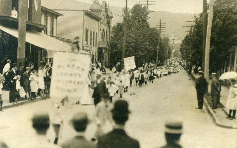 the parade line-up