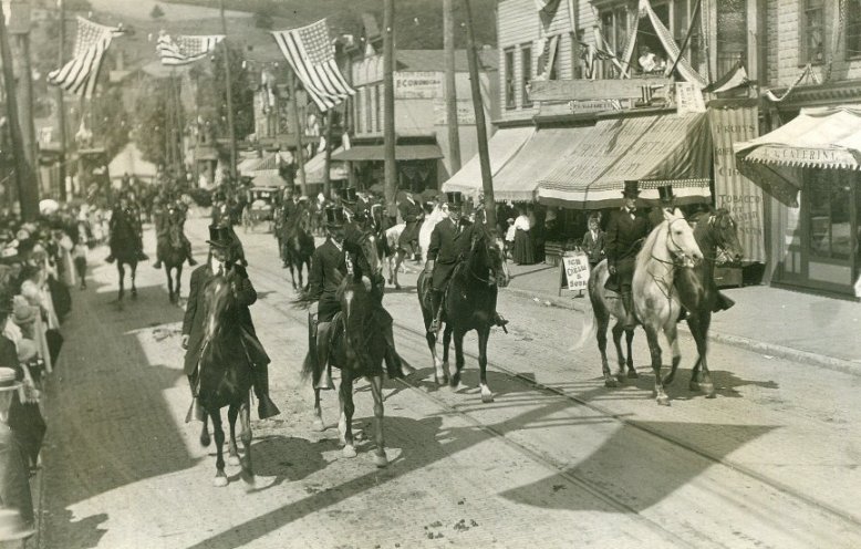 horses & top hats