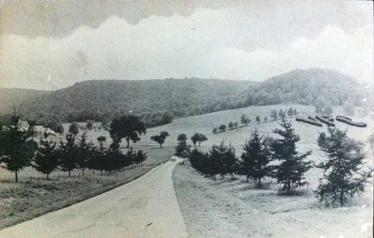 Entrance to Pennhills Club - 1942